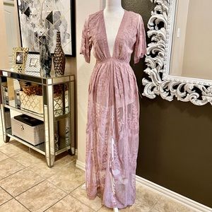 Women’s HONEY PUNCH deep V MAUVE PINK lace romper Maxi dress